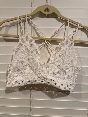 Hummingbird White Floral Lace Bralette with Crisscross Back